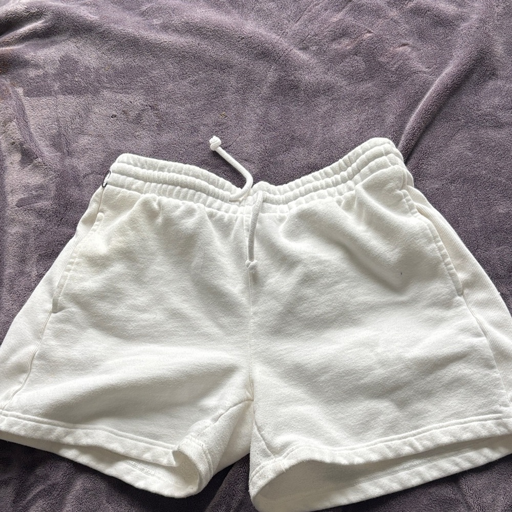 Aritzia TNA Cozyfleece Boyfriend Sweatshort